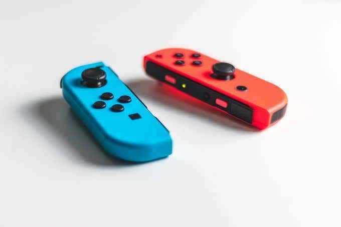 Cara mengisi pengontrol nintendo switch